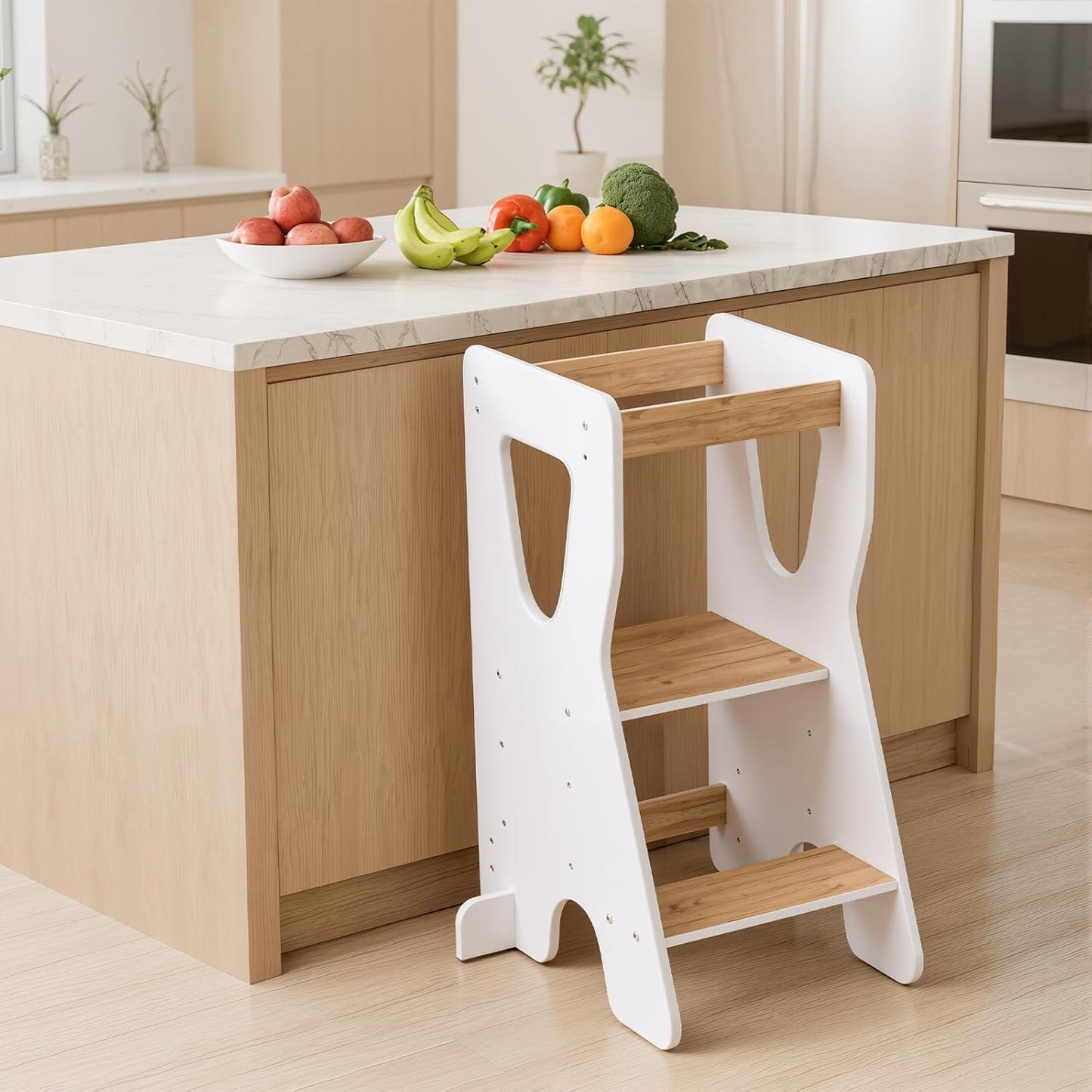 Height-adjustable Learning Tower for ages 1 and up